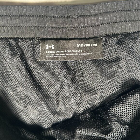 Black Loose Pants/Track Pants: Under Armour  Medium - Picture 4 of 7